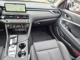 Genesis G70 2.5T RWD 2026