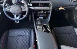 Genesis G70 3.3T Prestige Graphite RWD 2026