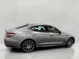 Genesis G70 2.5T AWD 2026