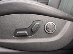 Genesis GV80 2.5T Select AWD 2026