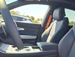 Genesis GV70 2.5T Sport Prestige AWD 2027