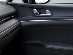 Kia K5 LXS Auto FWD 2026