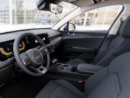 Kia K5 LXS Auto FWD 2026
