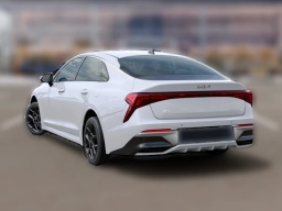 Kia K5 LXS Auto FWD 2026