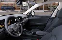 Kia K5 LXS Auto FWD 2025
