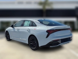 Kia K5 LXS Auto FWD 2026