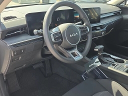 Kia K5 LXS Auto FWD 2026