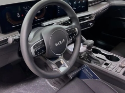 Kia K5 LXS Auto FWD 2026