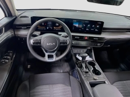 Kia K5 LXS Auto FWD 2026