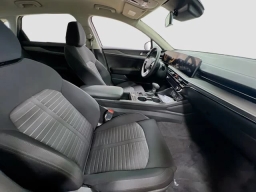 Kia K5 LXS Auto FWD 2026