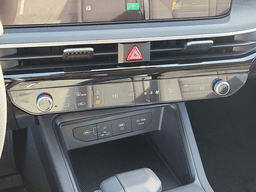 Kia K5 LXS Auto FWD 2026