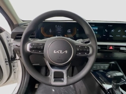 Kia K5 LXS Auto FWD 2026