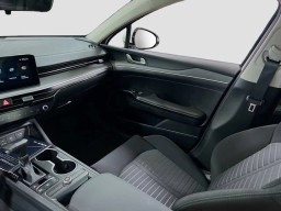 Kia K5 LXS Auto FWD 2026