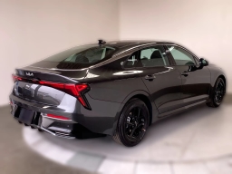 Kia K5 LXS Auto FWD 2026