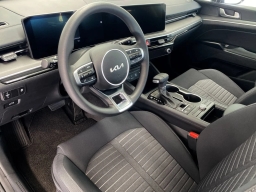 Kia K5 LXS Auto FWD 2026