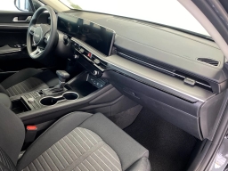 Kia K5 LXS Auto FWD 2026
