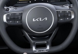 Kia K5 GT DCT FWD 2026