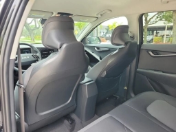 Kia Niro LX FWD 2026