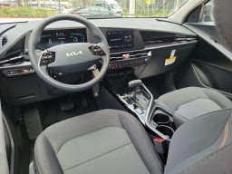 Kia Niro LX FWD 2026