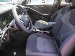 Kia Niro LX FWD 2026