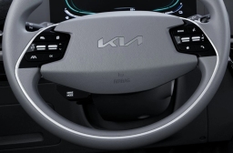 Kia Niro LX FWD 2026