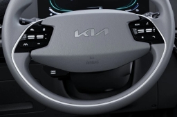 Kia Niro LX FWD 2026