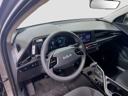 Kia Niro LX FWD 2026