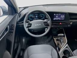 Kia Niro LX FWD 2026