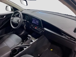 Kia Niro LX FWD 2026
