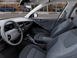 Kia Niro LX FWD 2025