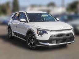 Kia Niro LX FWD 2026