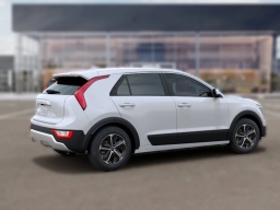 Kia Niro LX FWD 2026