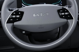 Kia Niro LX FWD 2026