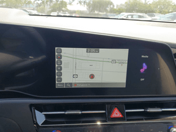 Kia Niro EX Touring FWD 2025