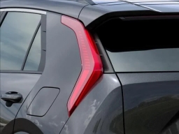 Kia Niro EX FWD 2026