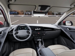 Kia Niro EX FWD 2025