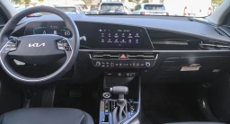 Kia Niro EX FWD 2026
