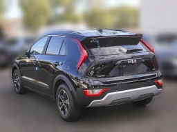 Kia Niro EX FWD 2026