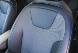 Kia Niro EX FWD 2026