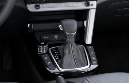 Kia Seltos X-Line DCT AWD 2025