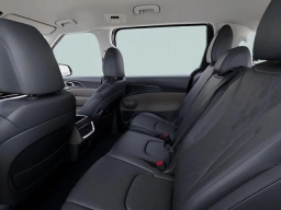 Kia Carnival LXS FWD 2026