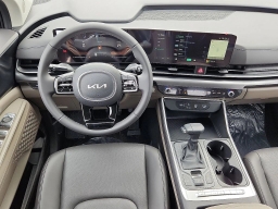 Kia Carnival LXS FWD 2026
