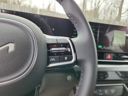 Kia Carnival LXS FWD 2026