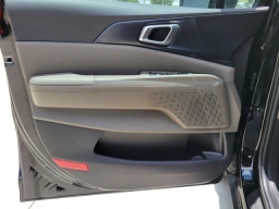 Kia Carnival LXS FWD 2026