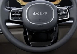 Kia Carnival LXS FWD 2026