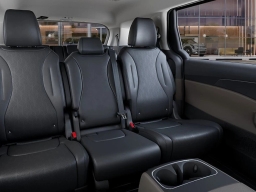 Kia Carnival LXS FWD 2026