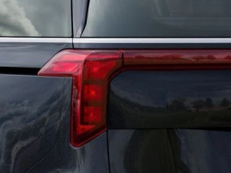 Kia Carnival LXS FWD 2026