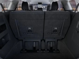 Kia Carnival LXS FWD 2026