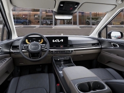Kia Carnival LXS FWD 2026