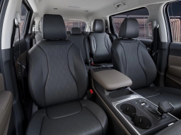 Kia Carnival LXS FWD 2026